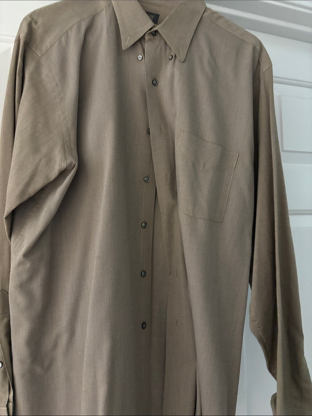 Arrow Men's Long-Sleeve Dress Shirt in Taupe Brown